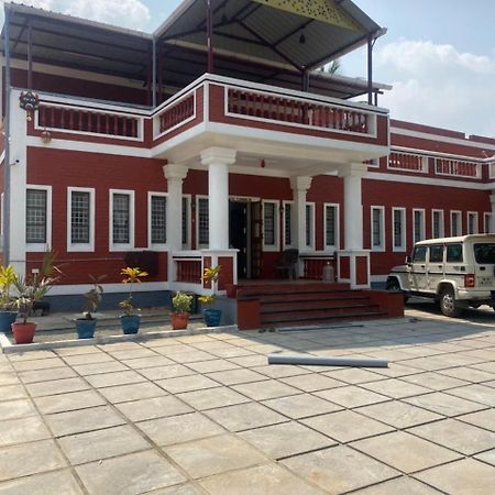 Western Castle Residency Villa Coimbatore Exterior foto